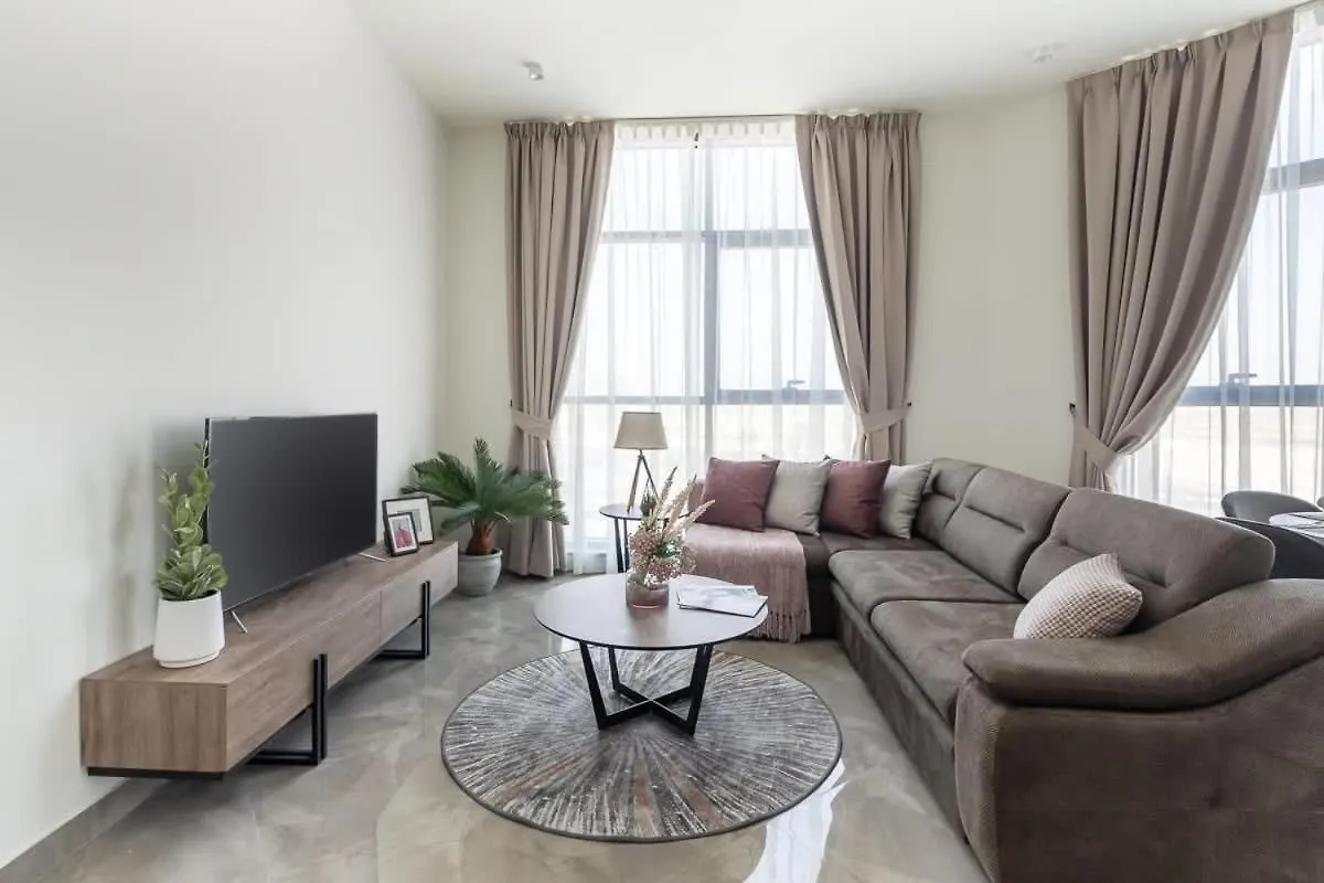 Frank Porter - Majestique Residence 2 Dubai