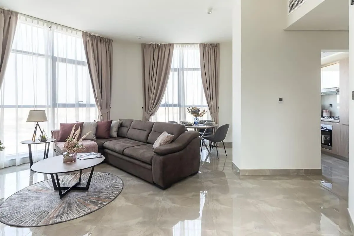 Frank Porter - Majestique Residence 2 Dubai United Arab Emirates